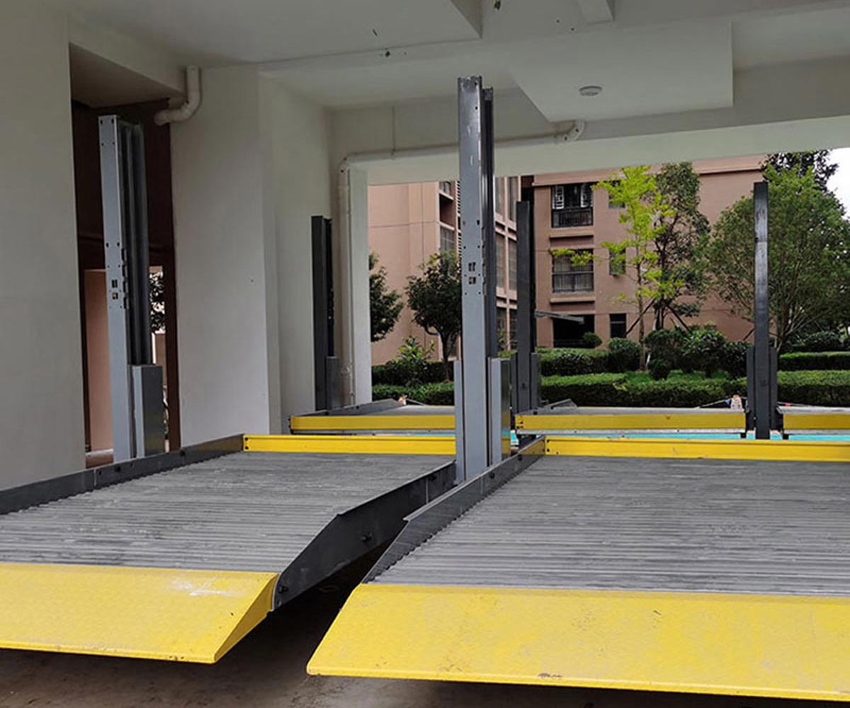 两层简易式立体车库停车设备安装.jpg