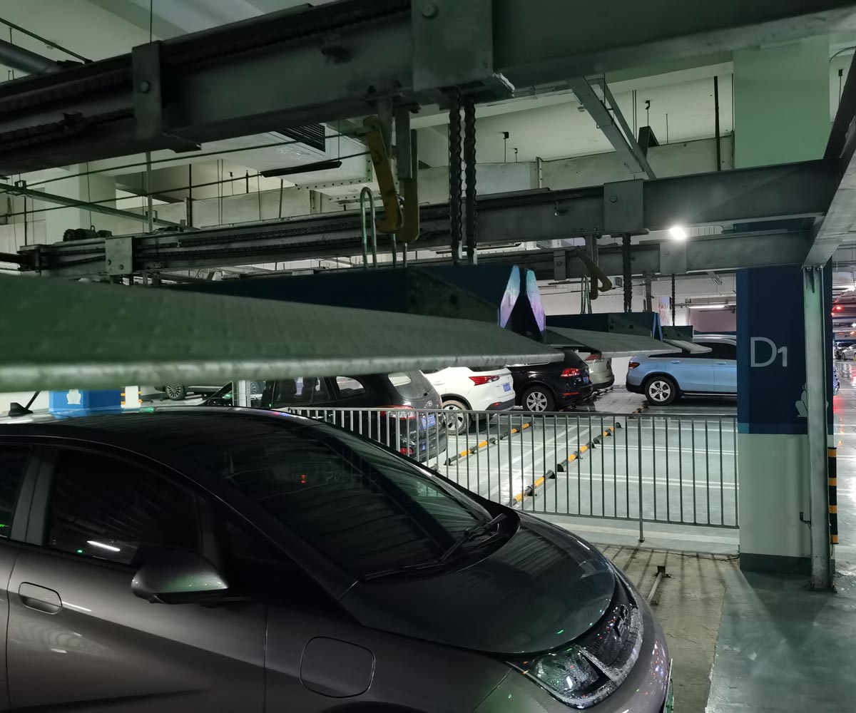 宁蒗五层带一层地坑升降横移式自动立体停车库